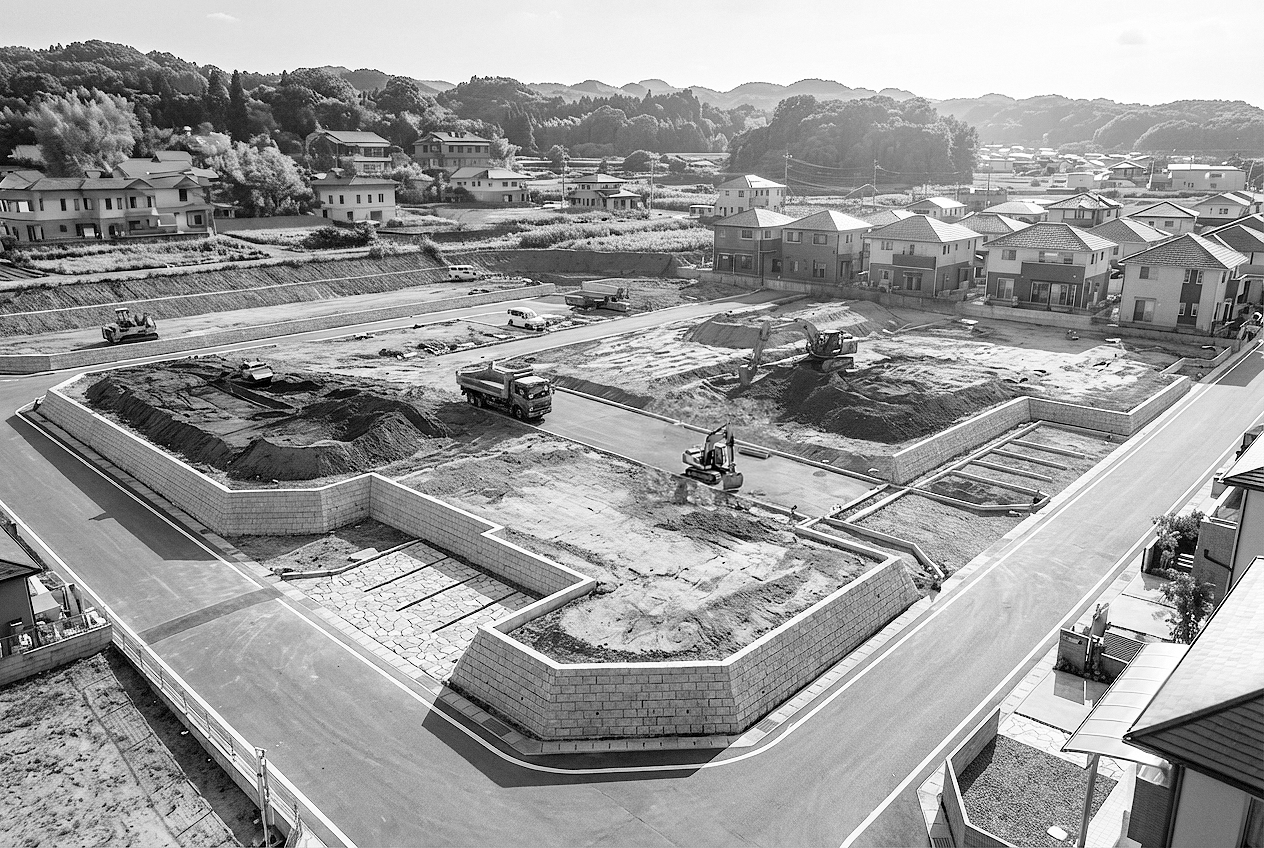 住宅地の外構・宅地造成工事の施工現場